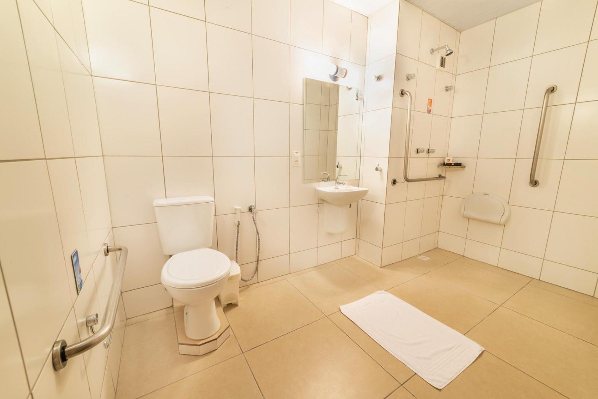 Hotel 10 Itajai/Navegantes 객실 사진